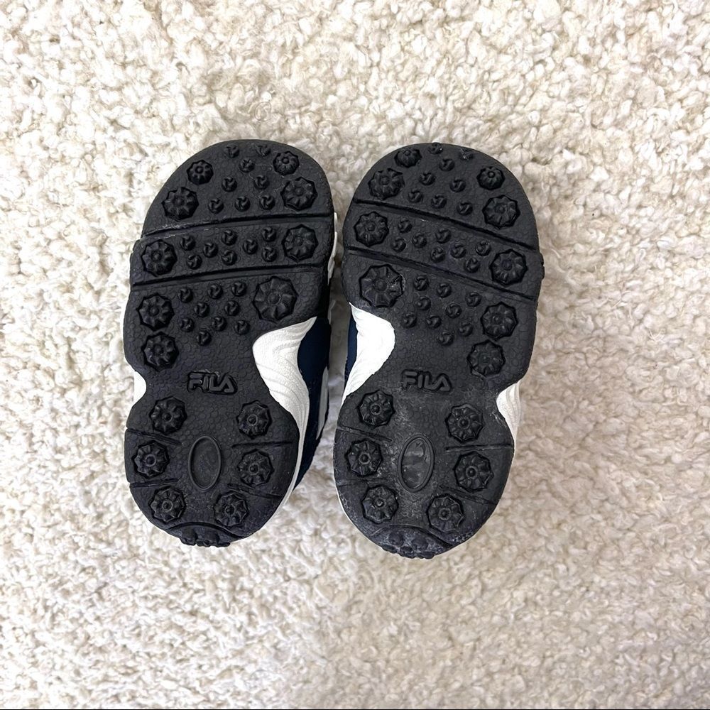 Fila Sneakers - Picture 10 of 10